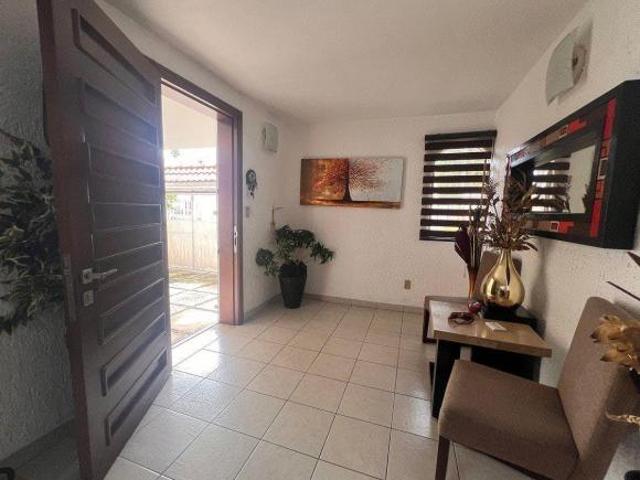 CASA EN VENTA RESIDENCIAL VICTORIA