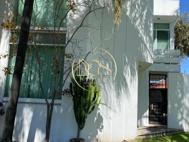 CASA EN VENTA RIBERAS DEL CAMPESTRE CELAYA