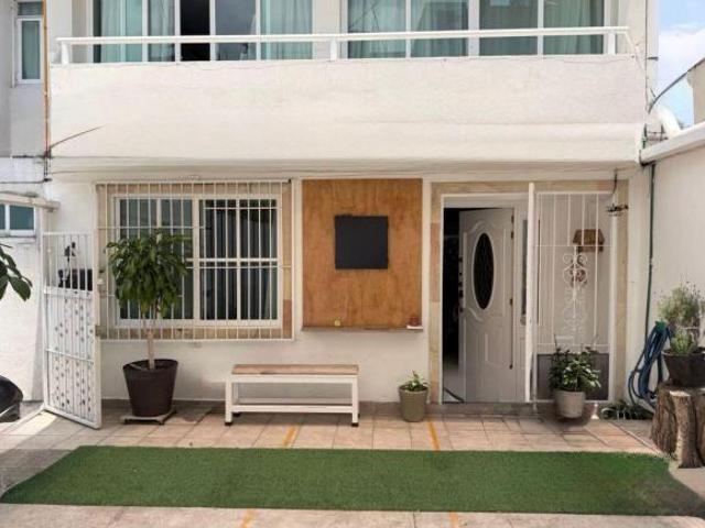 Casa de 100 m² con 5 recámaras en venta en Rinconada de la Herradura