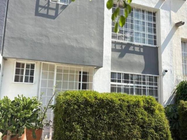 CASA EN VENTA RINCONADA DEL BOSQUE