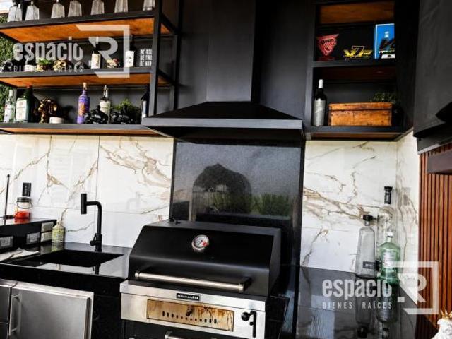 CASA EN VENTA RINCONADAS, CANTERA