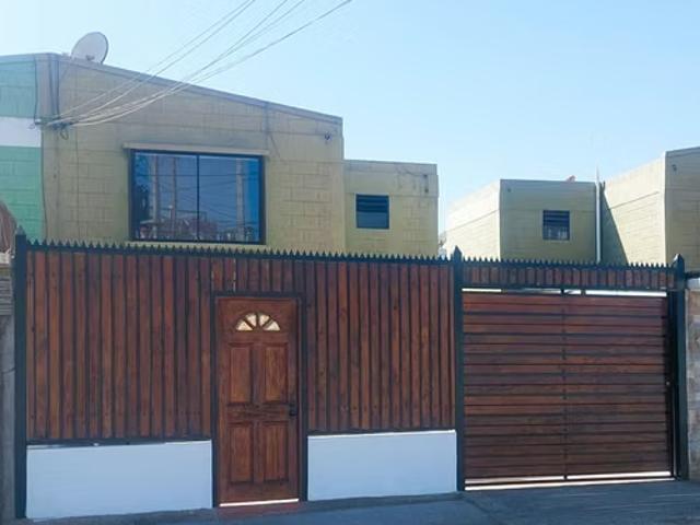 Se vende casa 3 dormitorios Alto Hospicio | 3 dormitorios por 4050.00 en Alto Hospicio