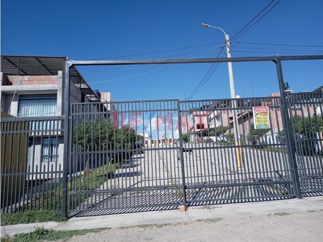 ¡Casa En Venta – Sabandía, Urb. Qorihuara! ✨