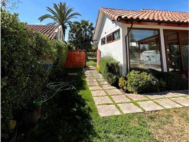 Casa en venta san bernardo, 3d/4b, 235m², piscina | 3 dormitorios por 12500.00 en San Bernardo