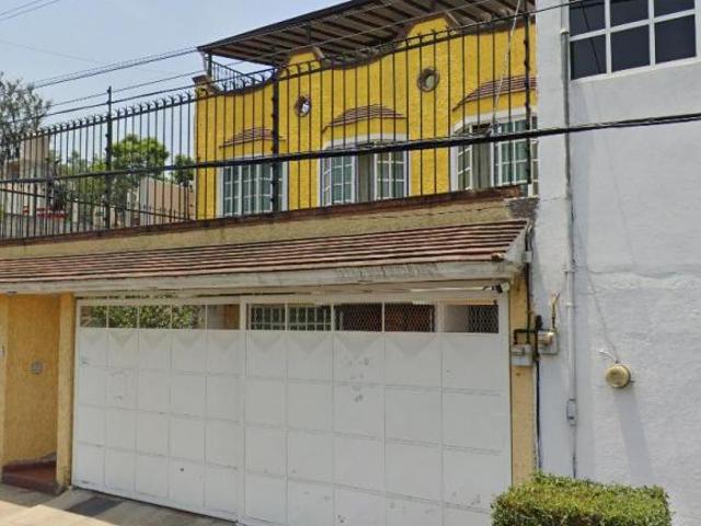 CASA EN VENTA SAN CRISTOBAL CENTRO
