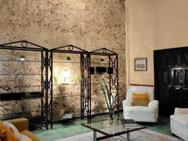 Casa en Venta Centro Histórico Campeche Alberca Privada y Doble Altura