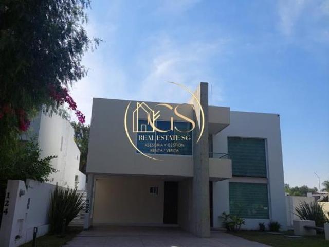 CASA EN VENTA SAN LORENZO RESIDENCIAL CELAYA