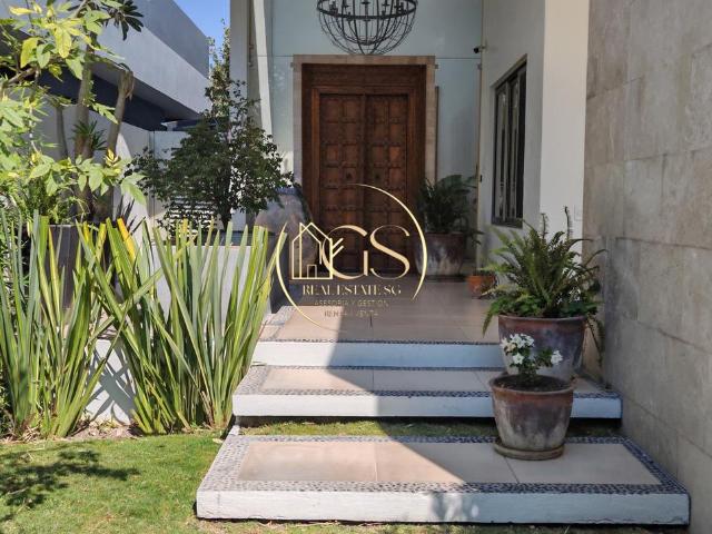 CASA EN VENTA SAN LORENZO RESIDENCIAL CELAYA