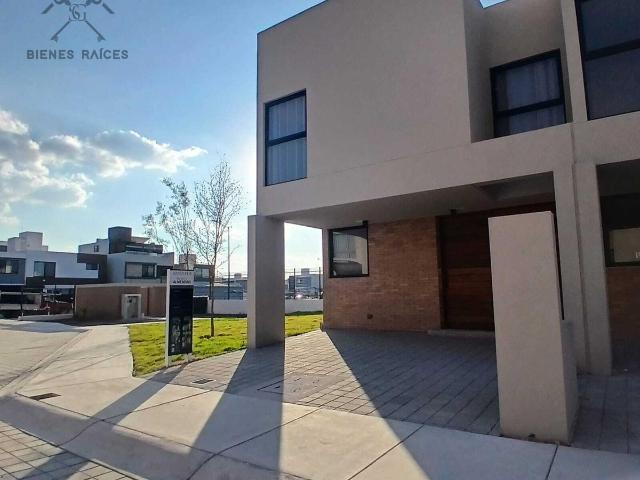 Casa en Venta Santa Fe, 10 Min de UAQ, Amenidades, Seguridad 24/7