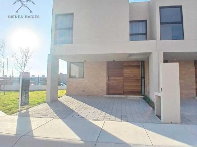 Casa en Venta Santa Fe, 10 Min de UAQ, Amenidades, Seguridad 24/7