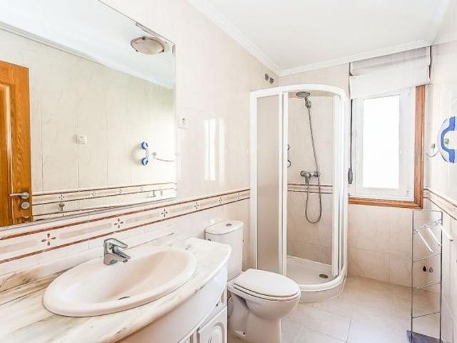 Casa en venta. Santiago de Compostela