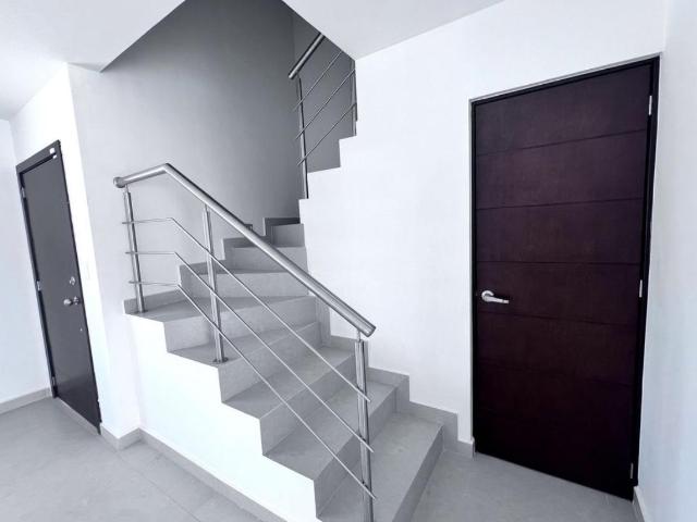 CASA EN VENTA SECTOR PORTALEGRE