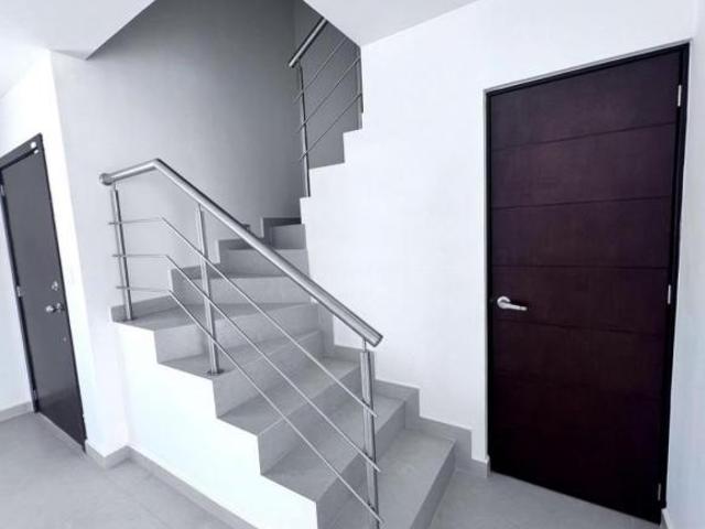 CASA EN VENTA SECTOR PORTALEGRE