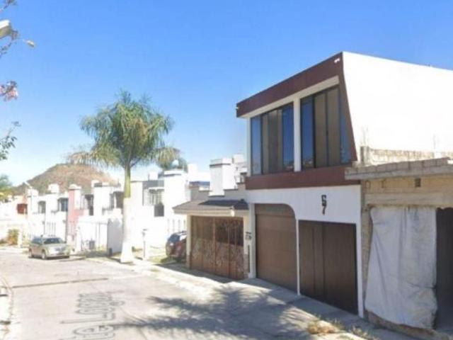 Casa en venta, Senderos del Monte, Tepic Nayarit, Recuperación Bancaria