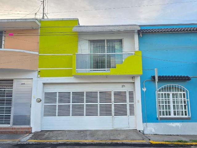 Casa en venta sobre Av. Principal en Col. Revoluci?n, Boca del R?o, Ver