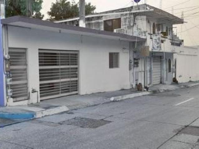 Casa en Venta sobre Ave. Cuauhtémoc, Tampico