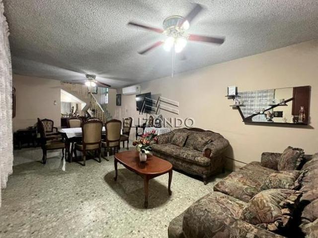 CASA EN VENTA, SOBRE BLVD. ADOLFO L. MATEOS, $2&apos 795,000