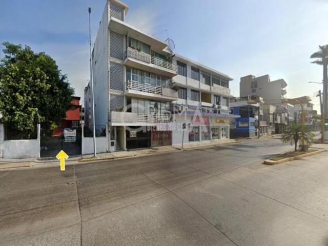 CASA EN VENTA SOBRE BOULEVARD Y SOBRE AVENIDA JUÁREZ, ZONA CENTRO