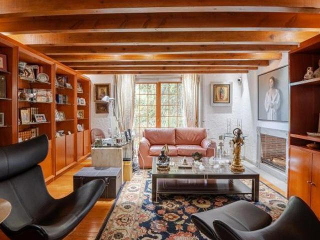 Casa en venta sobre el Campo de Golf de Los Encinos