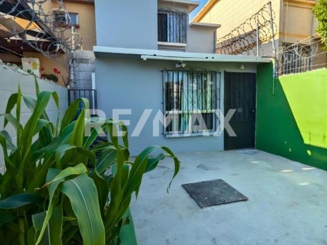 Casa en Venta. Solo contado. 4