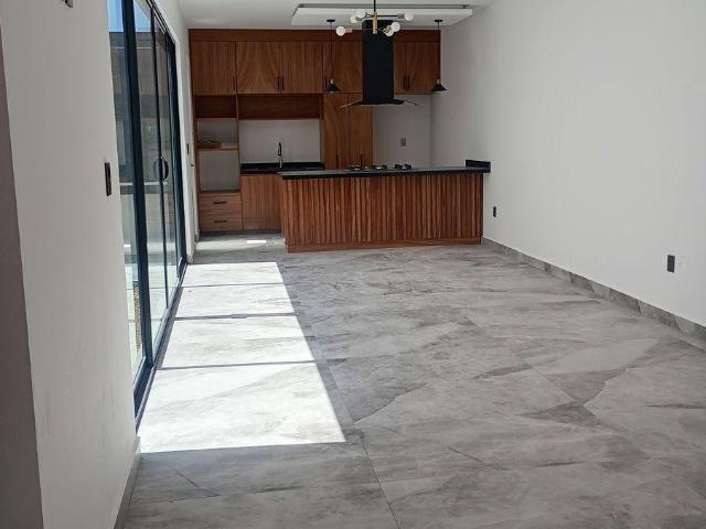 CASA EN VENTA TARAY ROYAL CLUB, CIUDAD MADERAS, EL MARQUES,QUERETARO