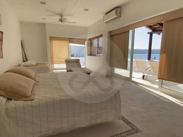 VENTA DE CASA TEQUESQUITENGO EN CH JUNTO AL LAGO
