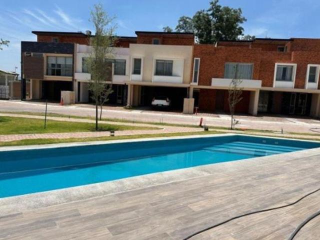 CASA EN VENTA TEQUISQUIAPAN QRO