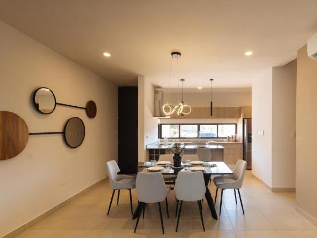 Casa en venta tipo Town House en Cholul, Thula City Homes 4