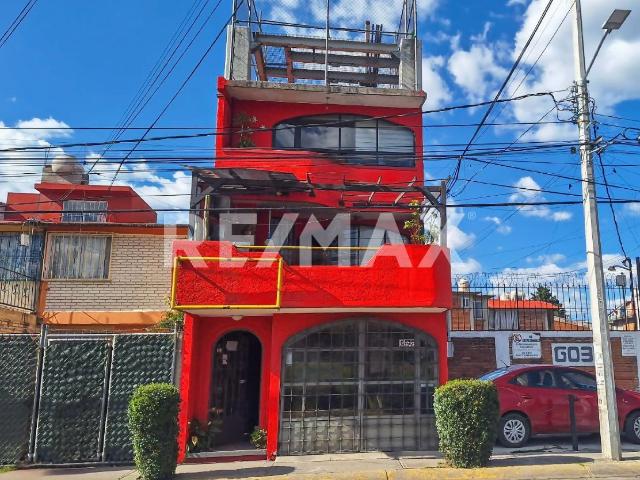 CASA EN VENTA TOLUCA, COLONIA INDEPENDENCIA