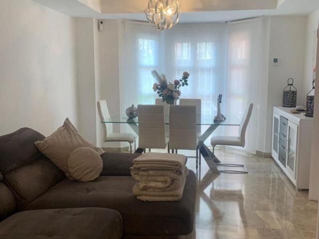 Casa en venta Tomares