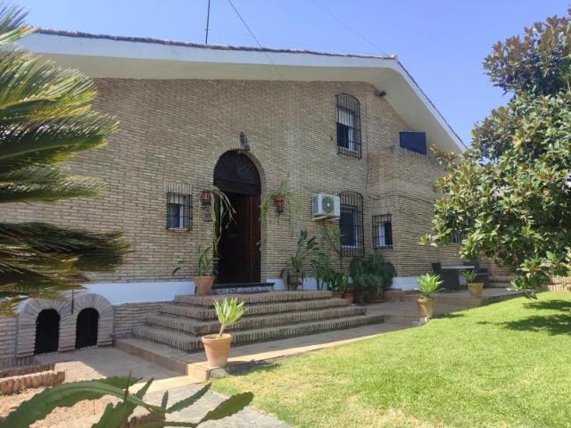 Casa en venta Tomares
