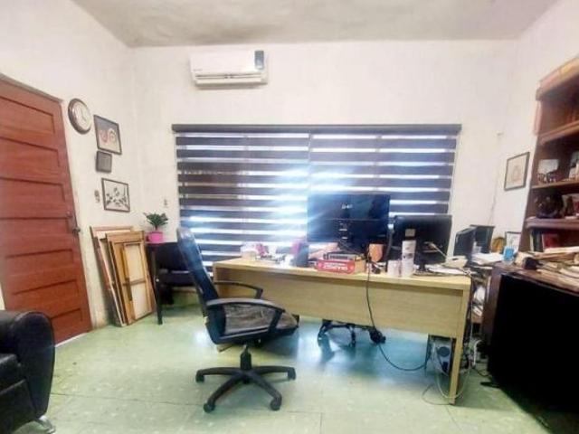 Casa en venta Ubicación estratégica en zona comercial!