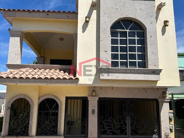 CASA EN VENTA UBICADA EN COL. MONTECARLO
