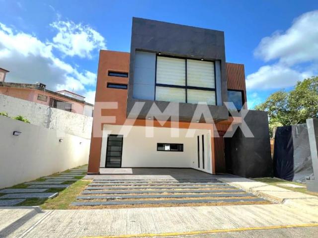 CASA EN VENTA UBICADA EN CARRIZAL CAMPESTRE
