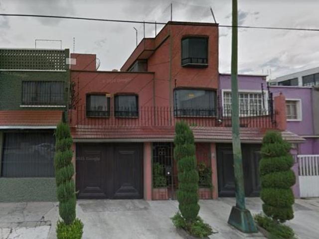 Casa en Venta Ubicada en Azcapotzalco Col. NUEVA SANTA MARIA