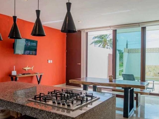 CASA EN VENTA UBICADA EN LAS PLAYAS DE CHICXULUB PUERTO
