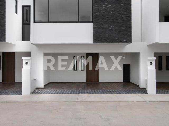 CASA EN VENTA UBICADA EN REAL CAMPESTRE