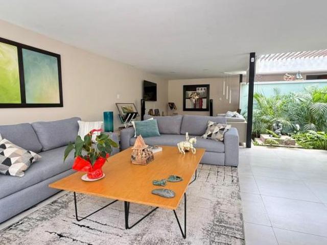 CASA EN VENTA UNA PLANTA BOSQUES DE LA HERRADURA