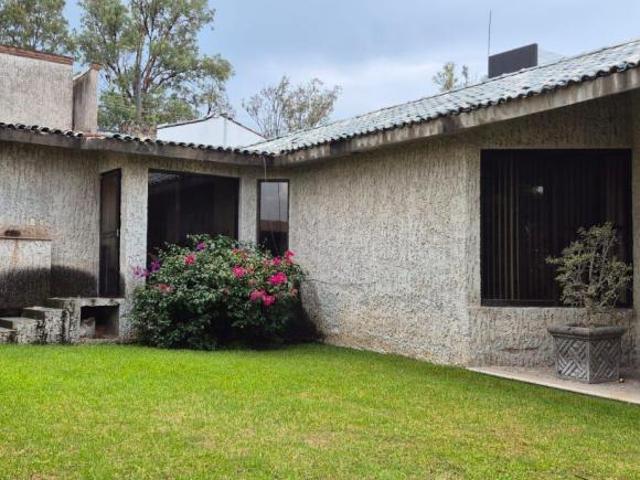 CASA EN VENTA UNA PLANTA, VILLAS DE IRAPUATO
