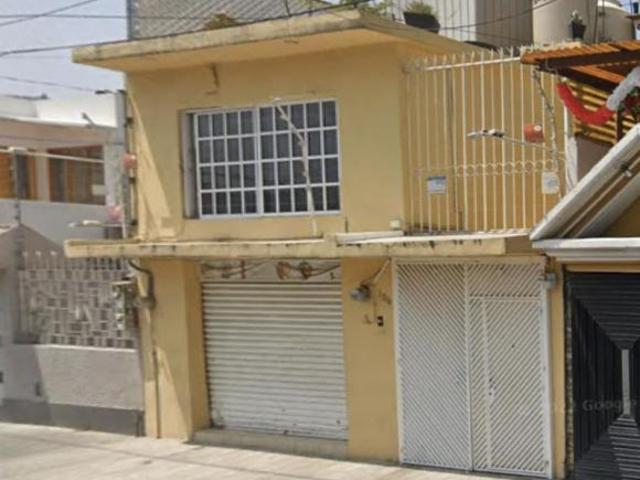 CASA EN VENTA UNIDAD CTM EL RISCO