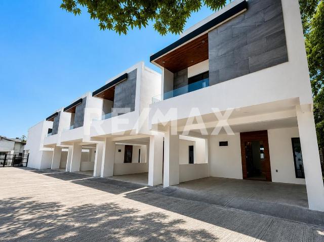 Casa en Venta Unidad Nacional