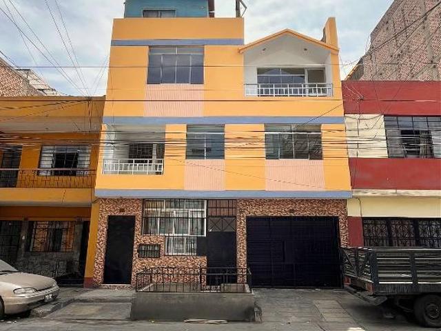 CASA EN VENTA – URB. INGENIERÍA, SAN MARTÍN DE PORRES