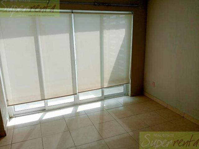 CASA EN VENTA VALDEPEÑAS $5’350,000