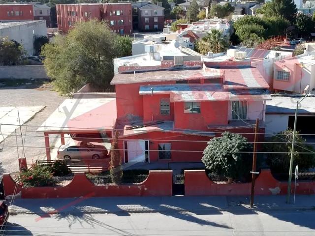 CASA EN VENTA, VALENTIN FUENTES, FRACC. PARTIDO LA FUENTE, CD. JUÁREZ, CHIH