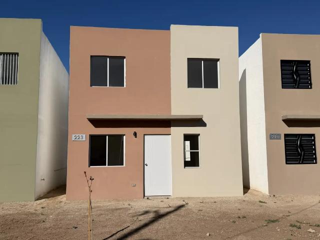 CASA EN VENTA VALLE ORIENTE SUR