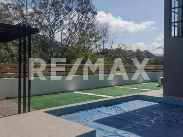 Casa en venta, Valle de Bravo 4