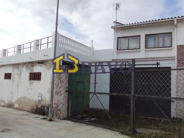 CASA EN VENTA VALLE DE LOSA