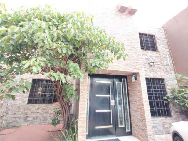 Casa En Venta Valle Dorado, Rec En P.B Con Baño, 3 Rec, 3.5 Baños, 3 Autos