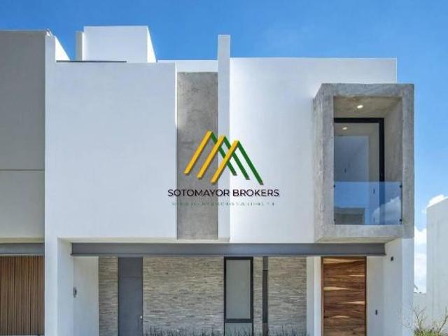 CASA EN VENTA VALLE IMPERIAL COTO MAPLE