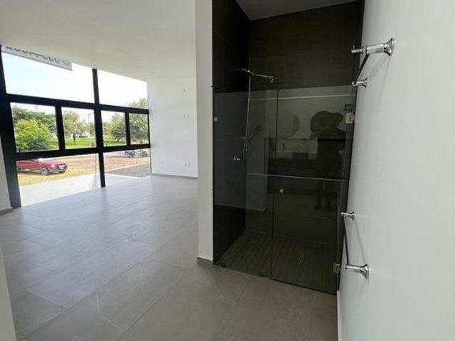 Casa en Venta, Valle Imperial, Coto Sueco